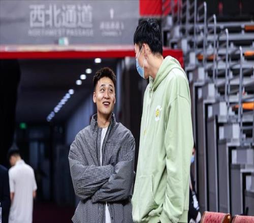 毛剑卿评薛,庆浩,申花关键战,2026世界杯,赛事安排,转播信息,球队动态,全球关注